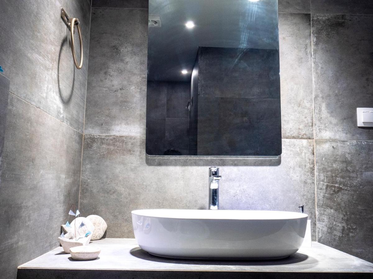Central Urban Luxury Sea View Apt Since 2009 Иерапетра Экстерьер фото